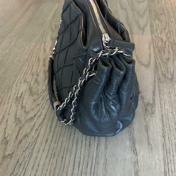 Chanel shoulder bag - Picture 3 of 5